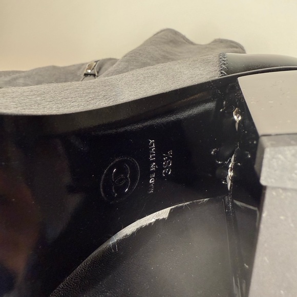 CHANEL Pony Hair Patent Cap Toe Chain Short Boots 38.5 (Run Small) New - Picture 8 of 13